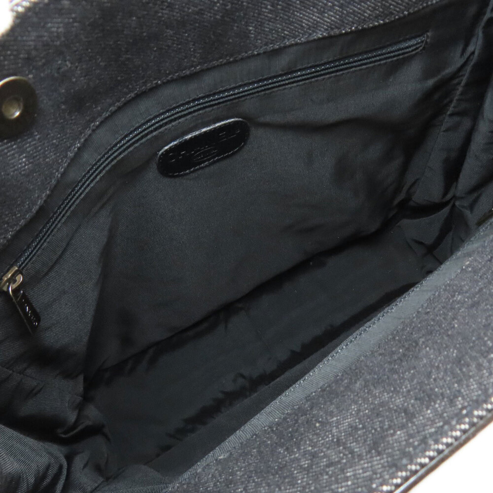 CHANEL Black Logo Tote Bag - Picture 5 of 16